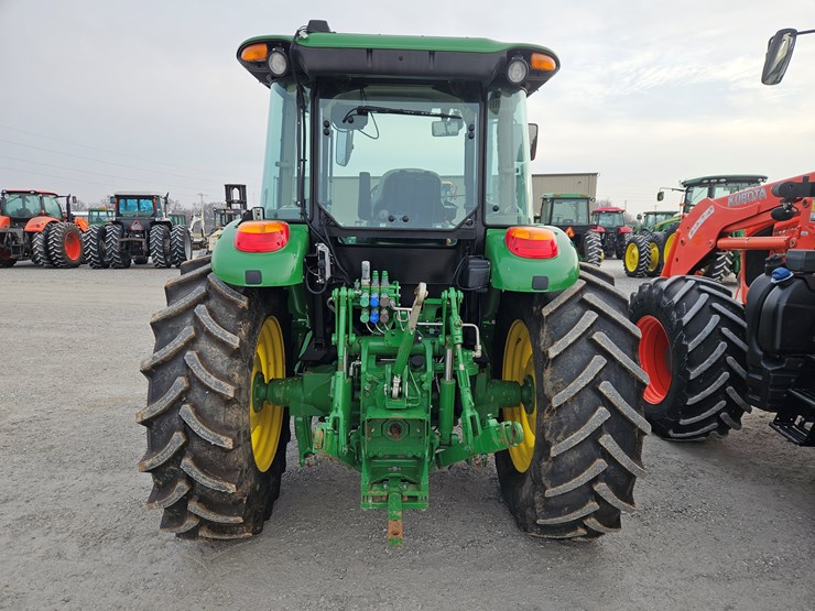 john-deere-6120e-image-12