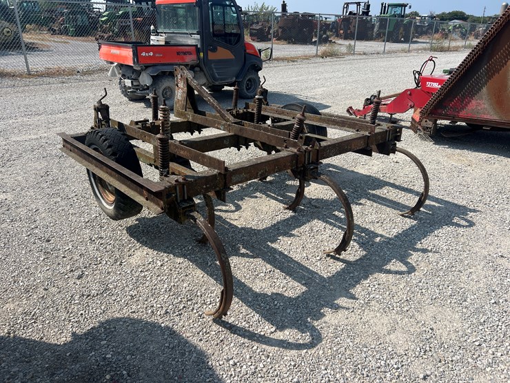 #206462-•-ford-chisel-image-3