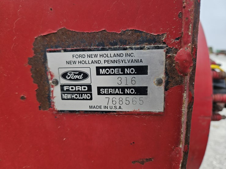 new-holland-316-image-4