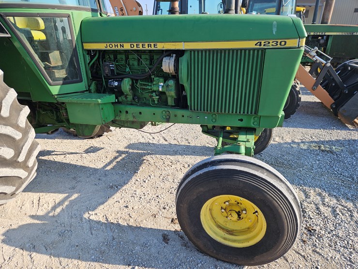 john-deere-4230-image-19
