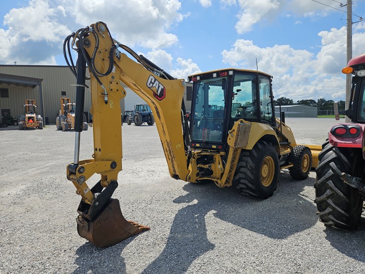 #203035-•-2021-caterpillar-416st-backhoe-image-22