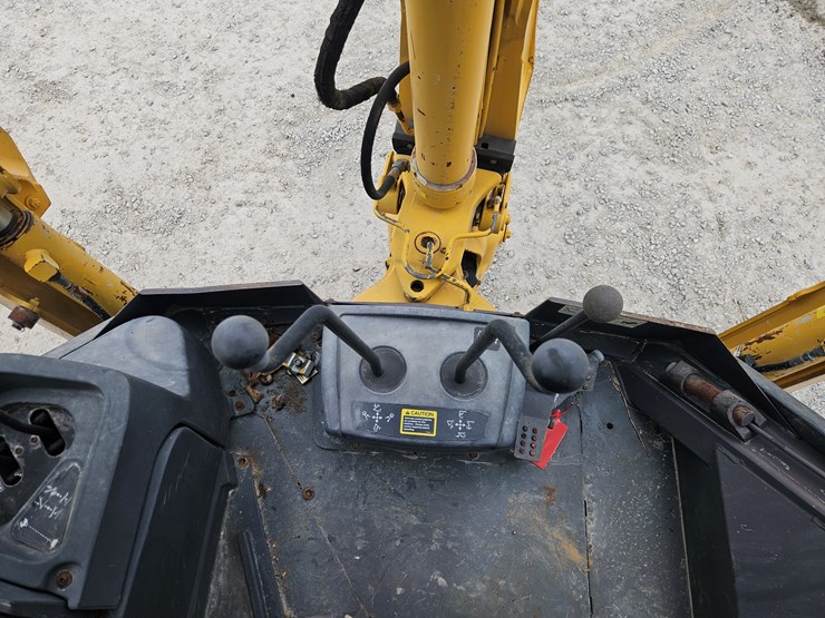 john-deere-310d-image-12