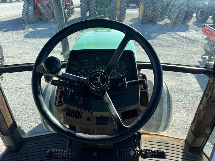 john-deere-7210-image-14