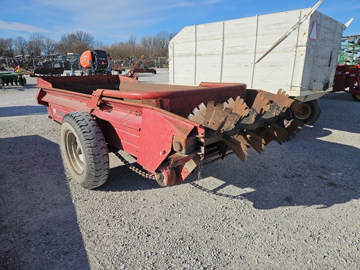 case-ih-550-image-5