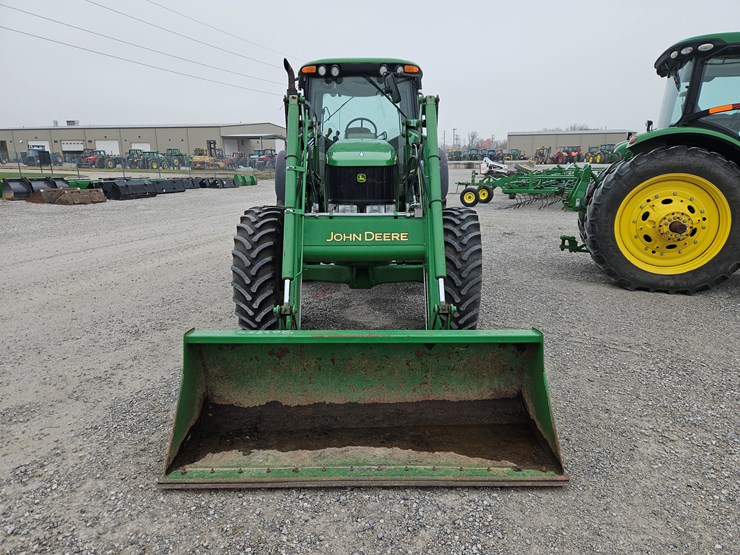 john-deere-7420-image-2