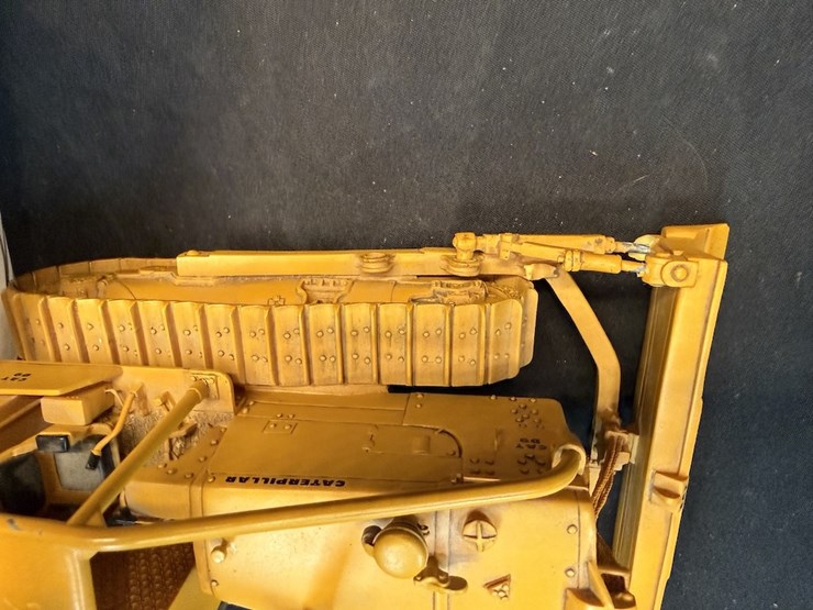 caterpillar-d9-image-5