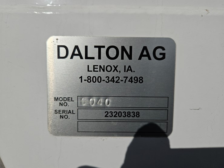 #205214-•-2023-dalton-ag-products-1064-fert-spreader-image-3
