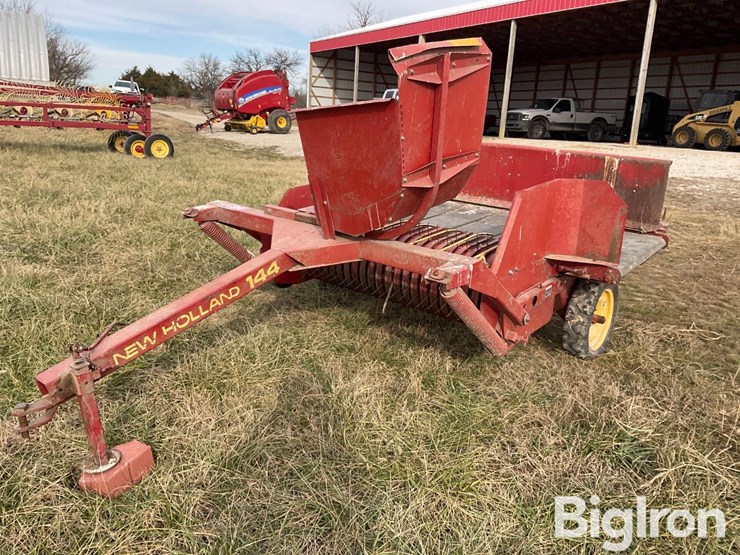 new-holland-144-image-1