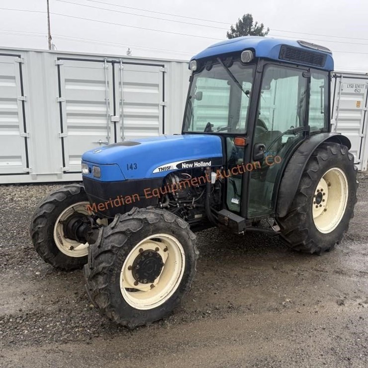 NEW HOLLAND TN95FA