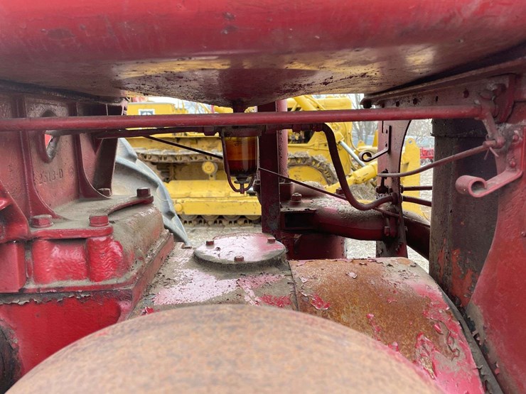 mccormick-deering-w-30-wide-front-on-rubber-image-43