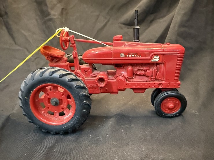 ertl-farmall-super-m-ta-image-3