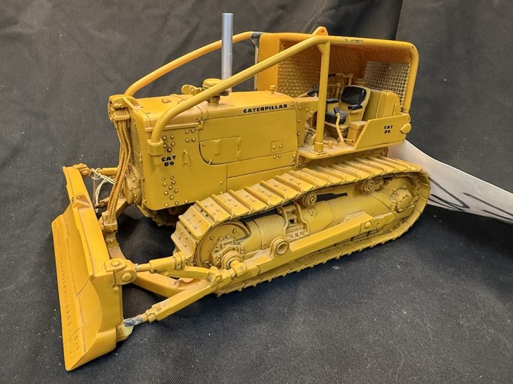 caterpillar-d9-image-1