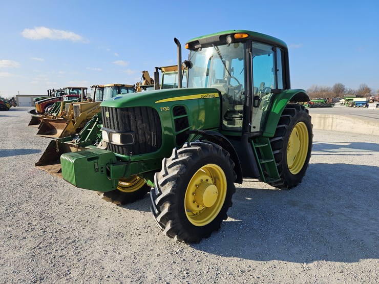 john-deere-7130-image-20