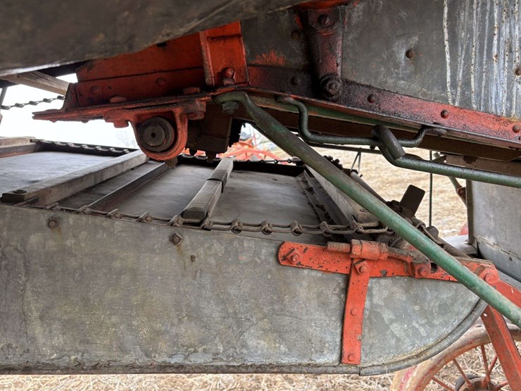 case-28x46-thresher-on-steel-image-16