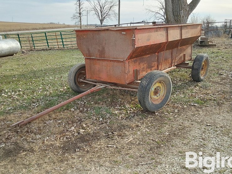 david-bradley-10'-flare-box-wagon-image-1