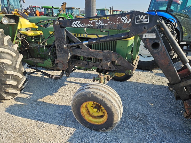john-deere-2640-image-6