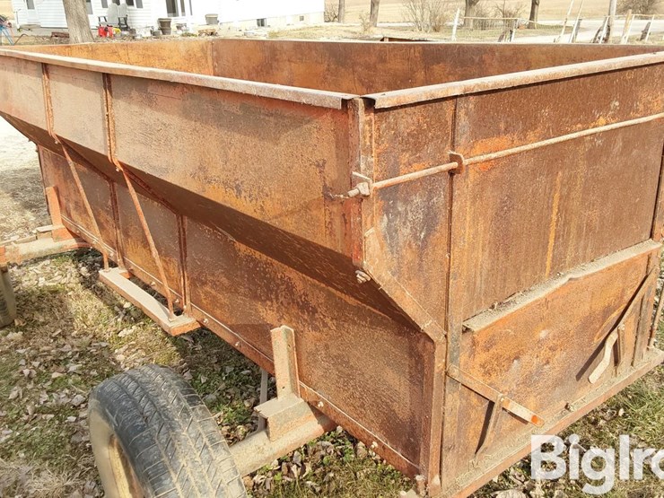 david-bradley-10'-flare-box-wagon-image-12