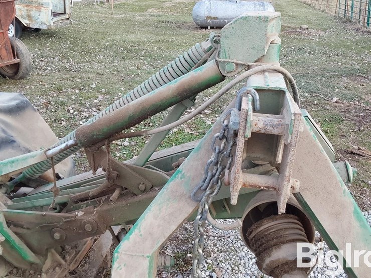 john-deere-275-image-11