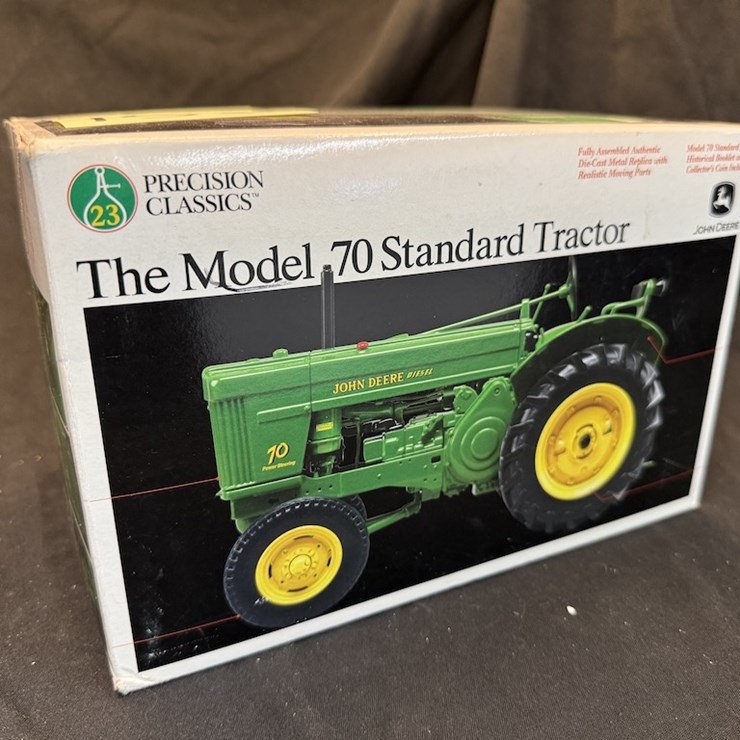Ertl Precision John Deere Model 70 Standard