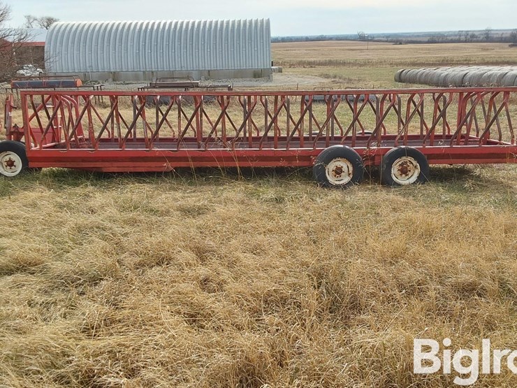 apache-wfw24a2-24'-feeder-wagon-image-8