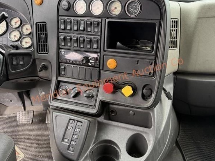 international-prostar-image-67