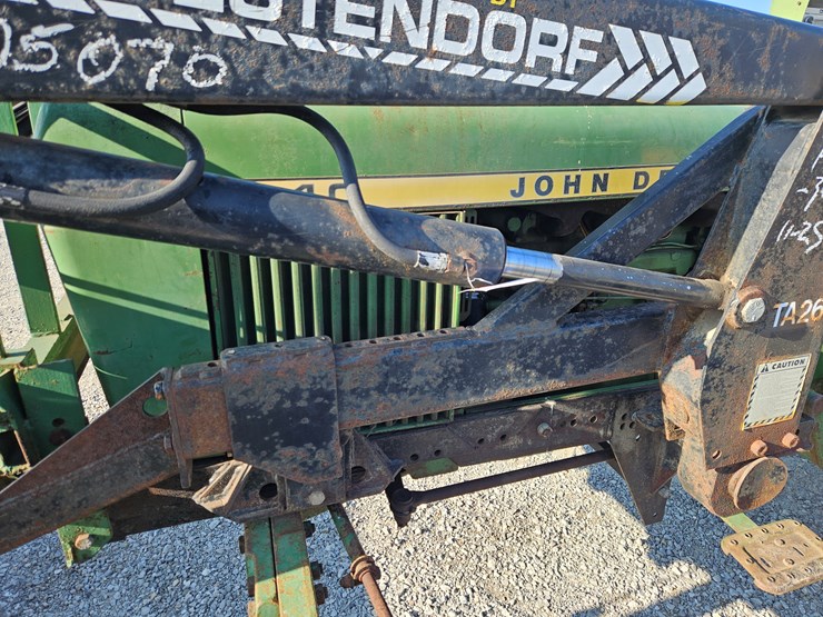 john-deere-2640-image-19