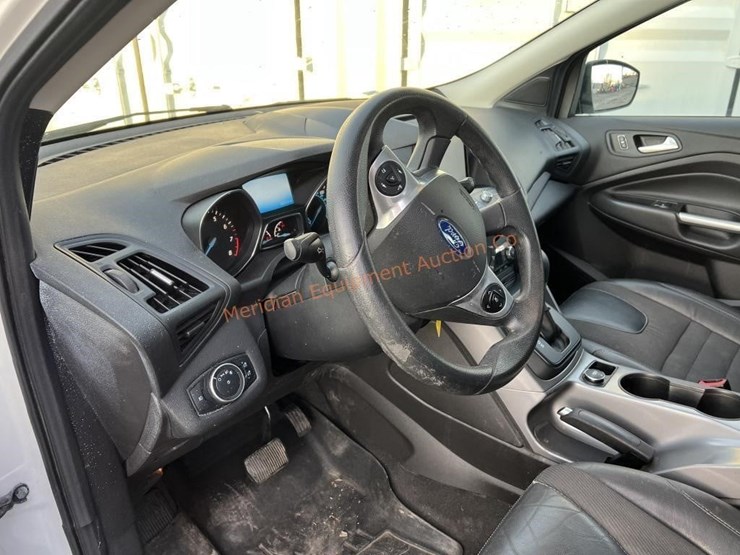 ford-escape-se-image-17