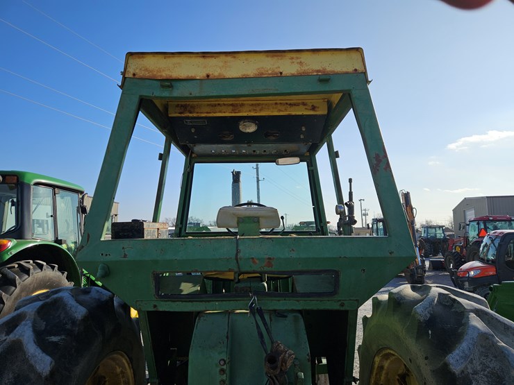 john-deere-4620-image-10