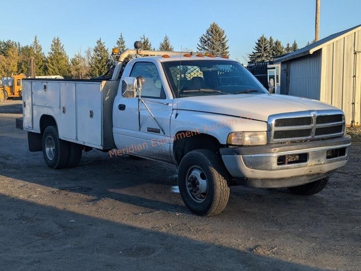 1999-dodge-ram-3500-image-3