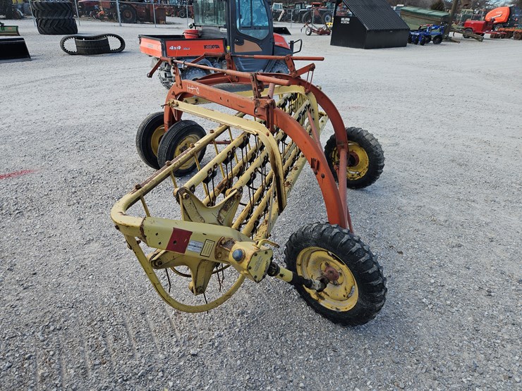 new-holland-258-image-5