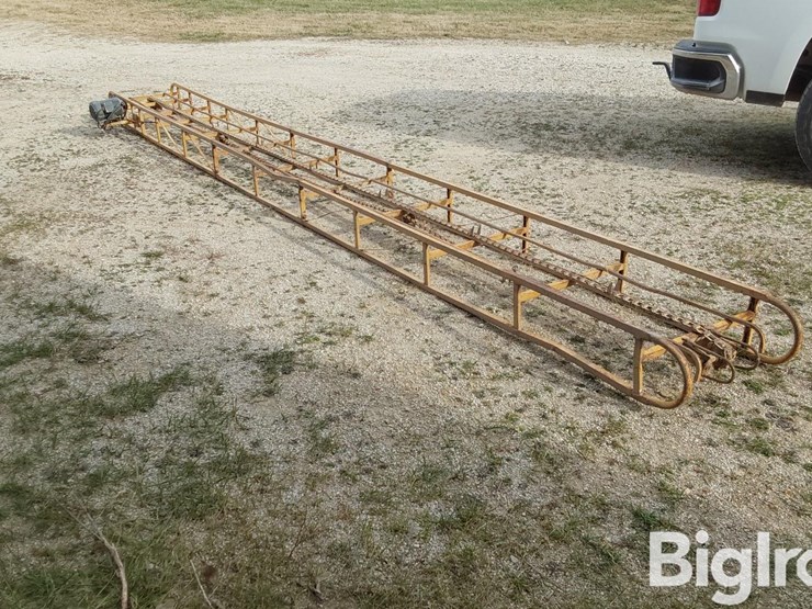snowco-20'-bale-elevator-image-7