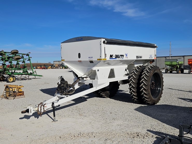 #205214-•-2023-dalton-ag-products-1064-fert-spreader-image-1