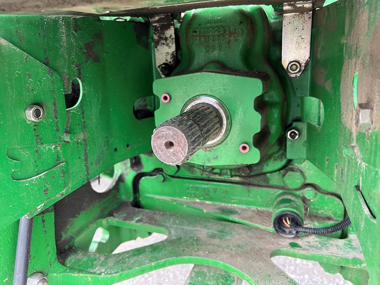 john-deere-8420t-image-19