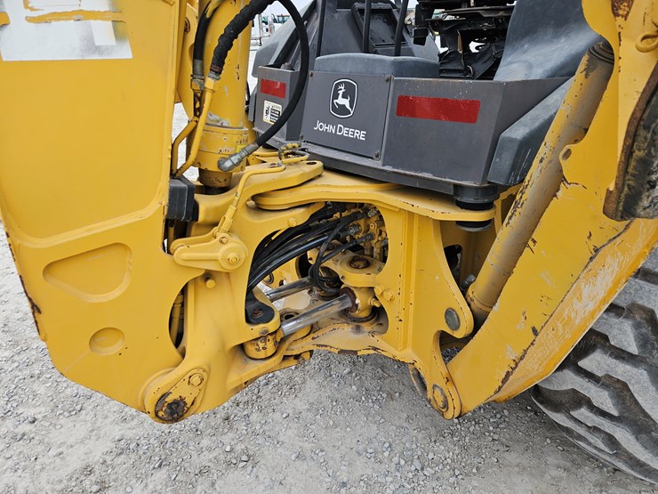 john-deere-310d-image-23