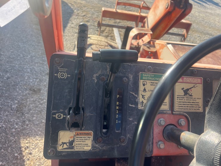 sky-trak-5028-image-13