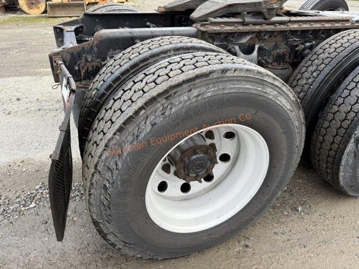 2017-international-prostar-image-15