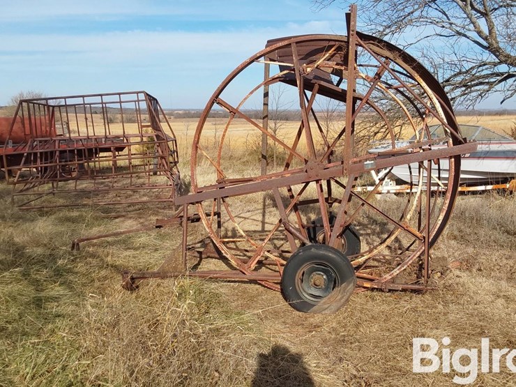 welch-ferris-wheel-bale-loader-image-8