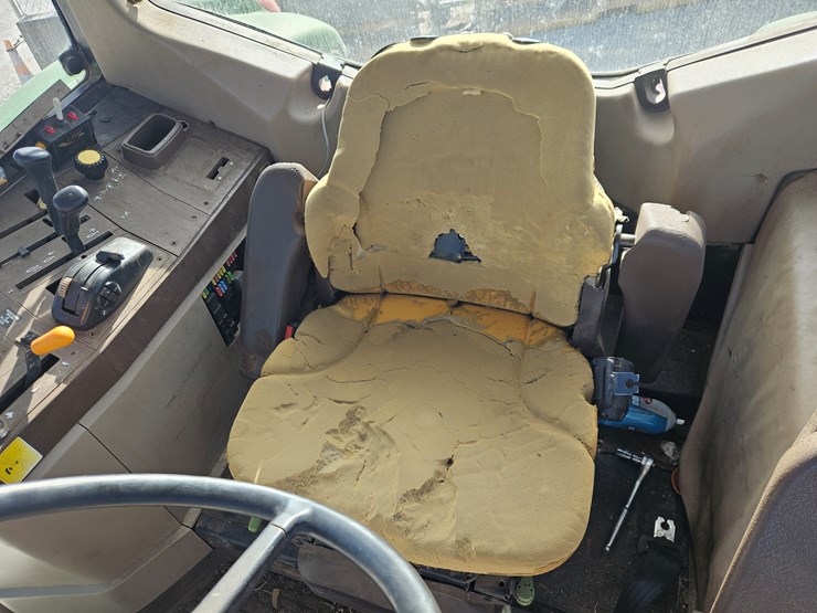 john-deere-6615-image-17