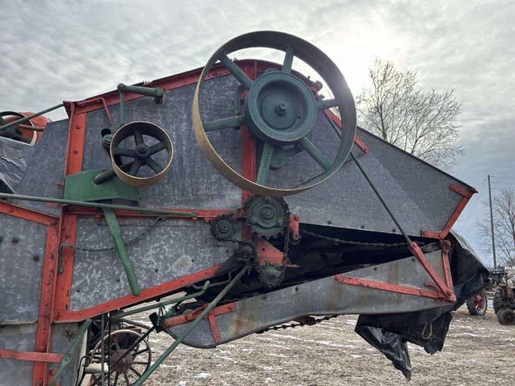 case-28x46-thresher-on-steel-image-47