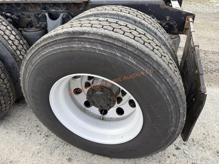 2017-international-prostar-image-8