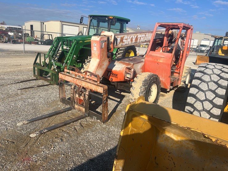 sky-trak-5028-image-16