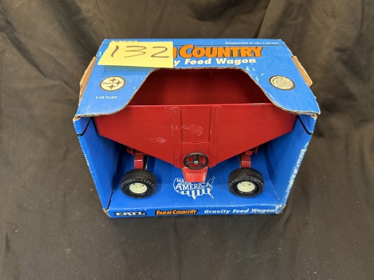 ertl-farm-country-gravity-feed-wagon-image-1