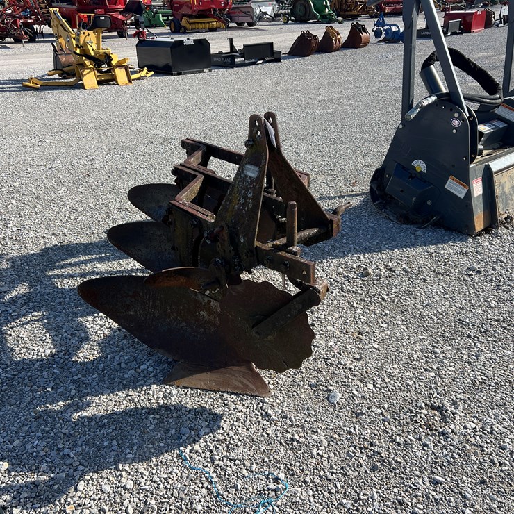 #208739 • Ford Plow