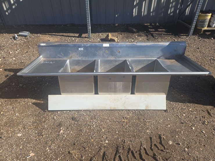 three-compartment-sink-image-5