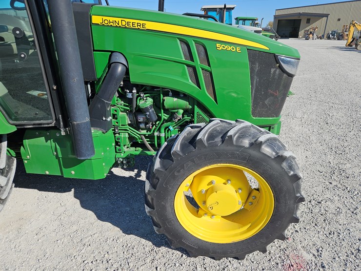 john-deere-5090e-image-4