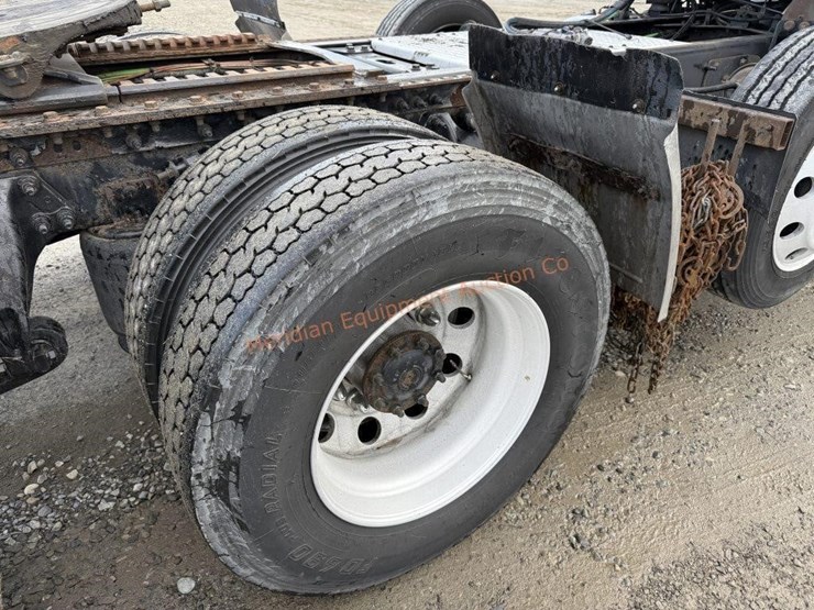 2017-international-prostar-image-16