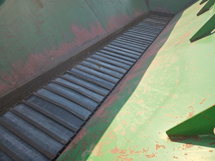 #205201-•-bbi-20-litter-spreader-image-10