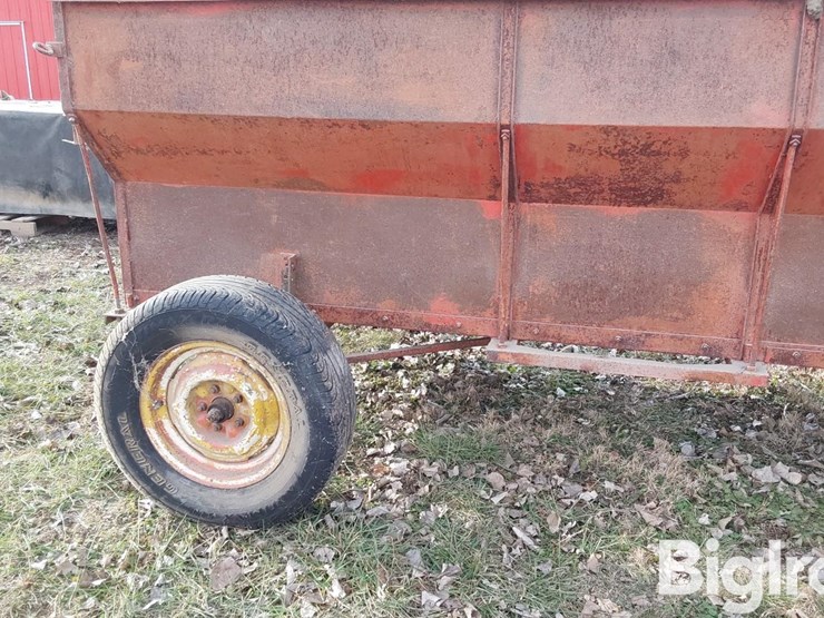 david-bradley-10'-flare-box-wagon-image-17