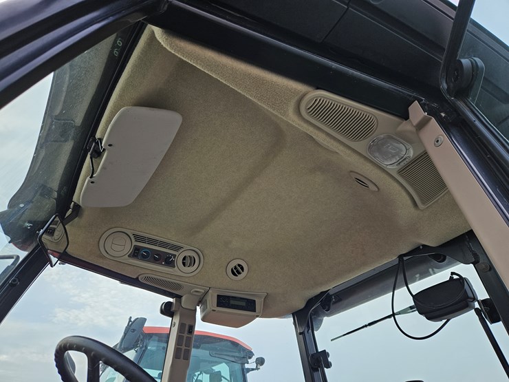 john-deere-6120e-image-17