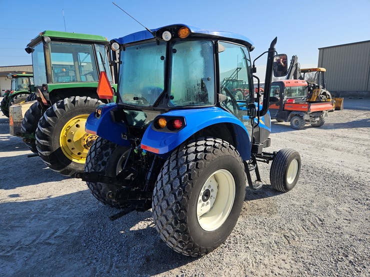 new-holland-t4.75-image-4